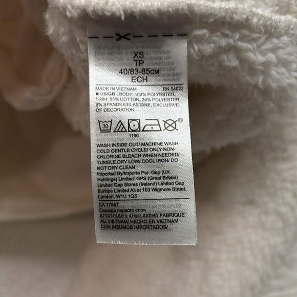 Banana Republic Women’s White Fluffy Warm, Cozy, Comfy, Winter Pull-over Hoodie - Picture 5 of 6